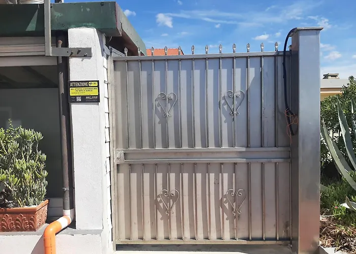 アパート Casa Silvia ヴェンティミーリア